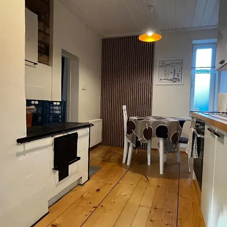 Cozy With Fully Fenced Private Garden, Fireplace & Free Bikes Parnu